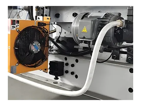 Máquina de corte e vinco plana automática com hot stamping