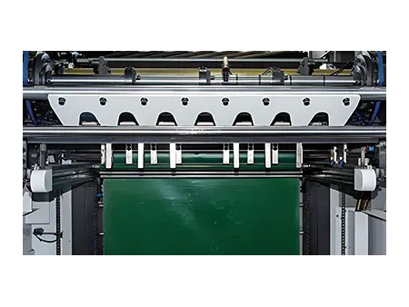 Máquina de corte e vinco plana automática com hot stamping (até 700 ton)