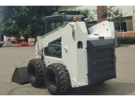 Minicarregadeira skid steer JC65GH