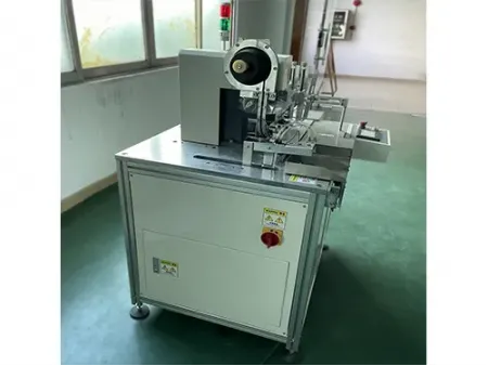 Ilhoseira automática para etiquetas  KV-230