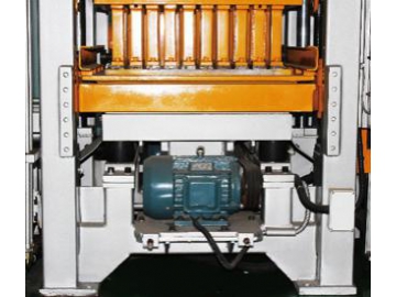 Máquina para fazer blocos de concreto tipo QF400