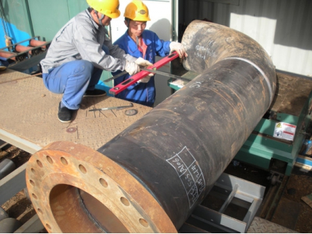 Estação de trabalho para armação do tubo mecânico