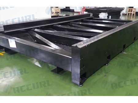 Máquina de corte por laser de fibra para metal 700W