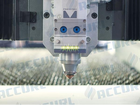 Máquina de corte por laser de fibra CNC para alumínio IPG 2KW