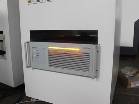 Máquina de corte a laser de fibra 500w com laser de fibra IPG