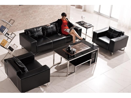 Sofá de couro preto moderno