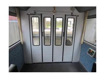 Ambulift (caminhão com elevador para deficientes físicos)
