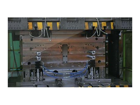 Prensa hidráulica para ajustar moldes servo-acionada