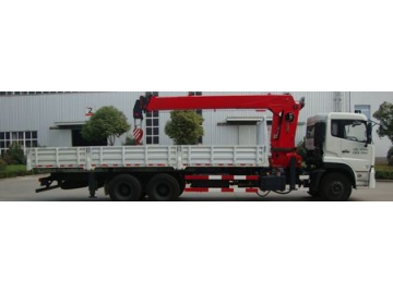 Caminhão munck com lança telescópica SQ12