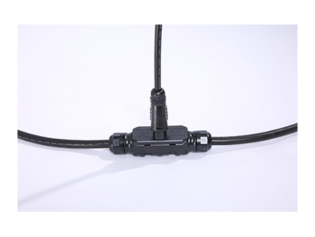 Modelo BC05A: Conector solar (3 pinos)