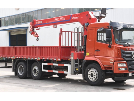 Caminhões Guindastes Articulados 10T, SST10S4