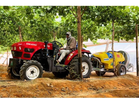 Trator utilitário compacto, 45-55HP