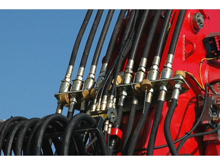 Mangueira de sucção e fornecimento de petróleo R4