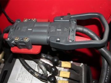 Empilhadeira elétrica por acionamento AC